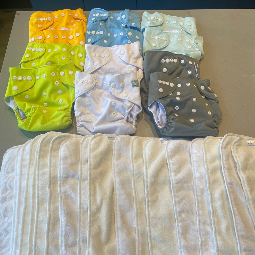 Alvababy Cloth Diaper and Insert Set - excellent condition - Picture 2 of 4